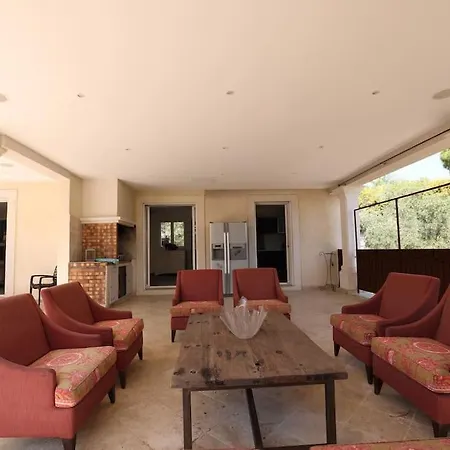 Villa Superbe Climatisee Dans Parc Prive, Piscine Sainte-Maxime