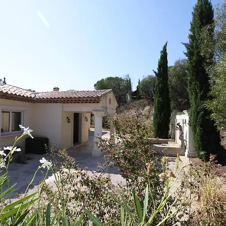 Superbe Climatisee Dans Parc Prive, Piscine Villa *